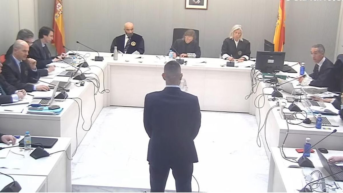 "No suelo entrar en valoraciones subjetivas": el policía investigador del caso Kitchen relata "hechos" sin especular