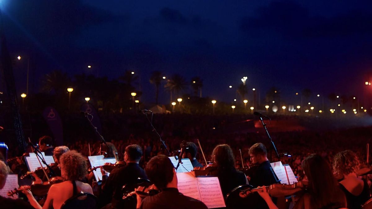 La iniciativa busca romper con la solemnidad tradicional de la música clásica en un ambiente relajado