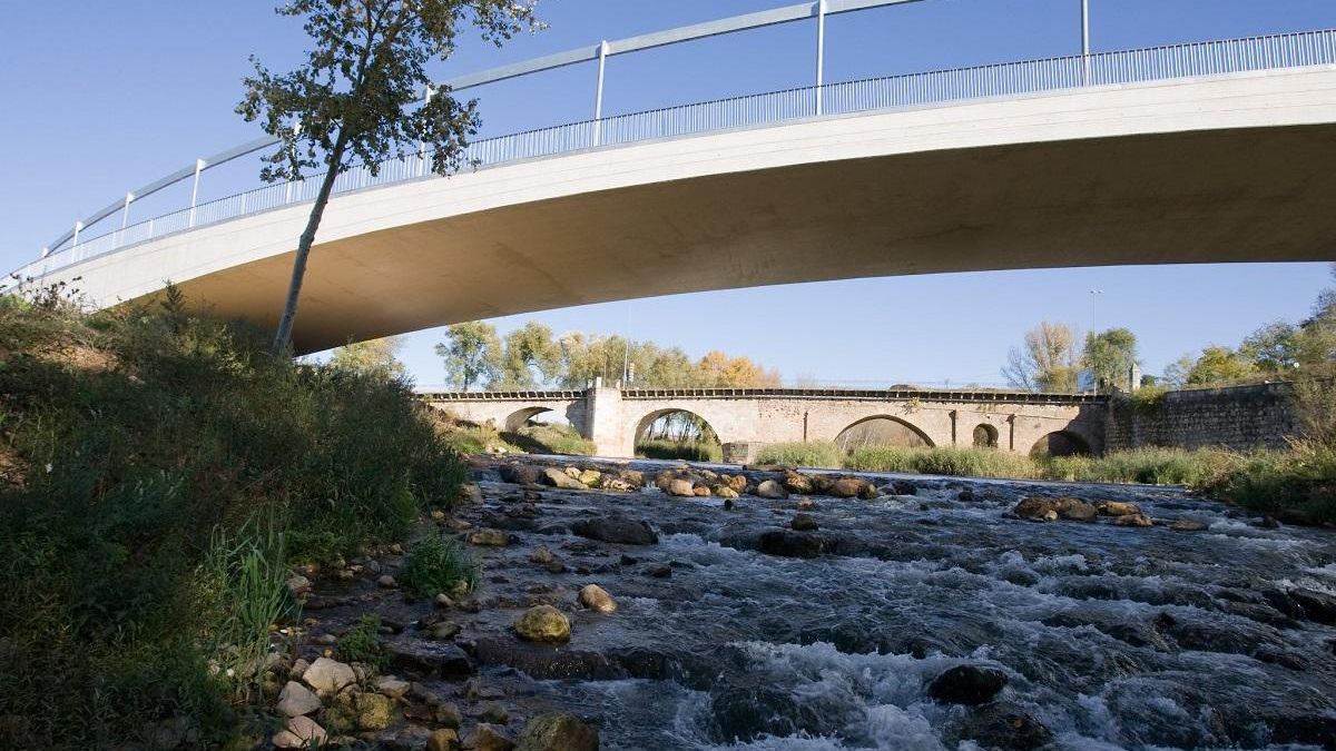 El puente árabe de Guadalajara: ¿quién asume la responsabilidad de mantener su condición de Bien de Interés Cultural?