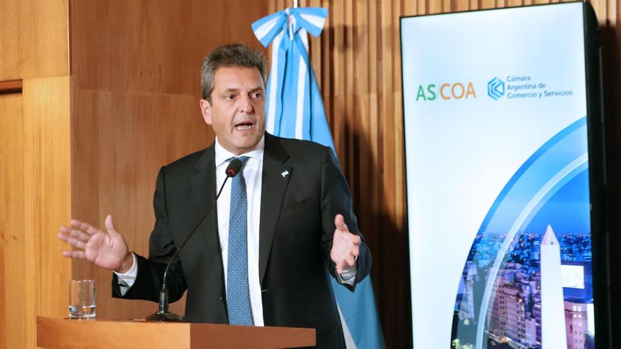 Massa ante los empresarios: amenazó a remarcadores y los desafió a imaginar un país con Milei