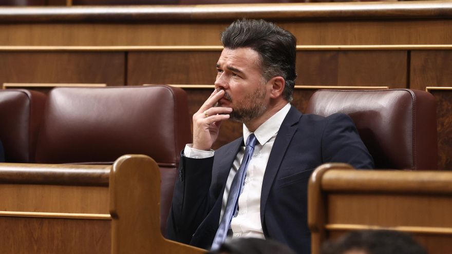 El portavoz de ERC, Gabriel Rufián, durante un pleno en el Congreso de los Diputados.