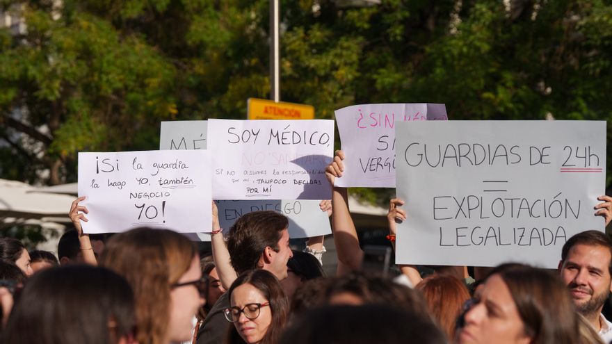 Los médicos incrementan la presión sobre Sanidad con cuatro días de huelga en diciembre contra el Estatuto Marco