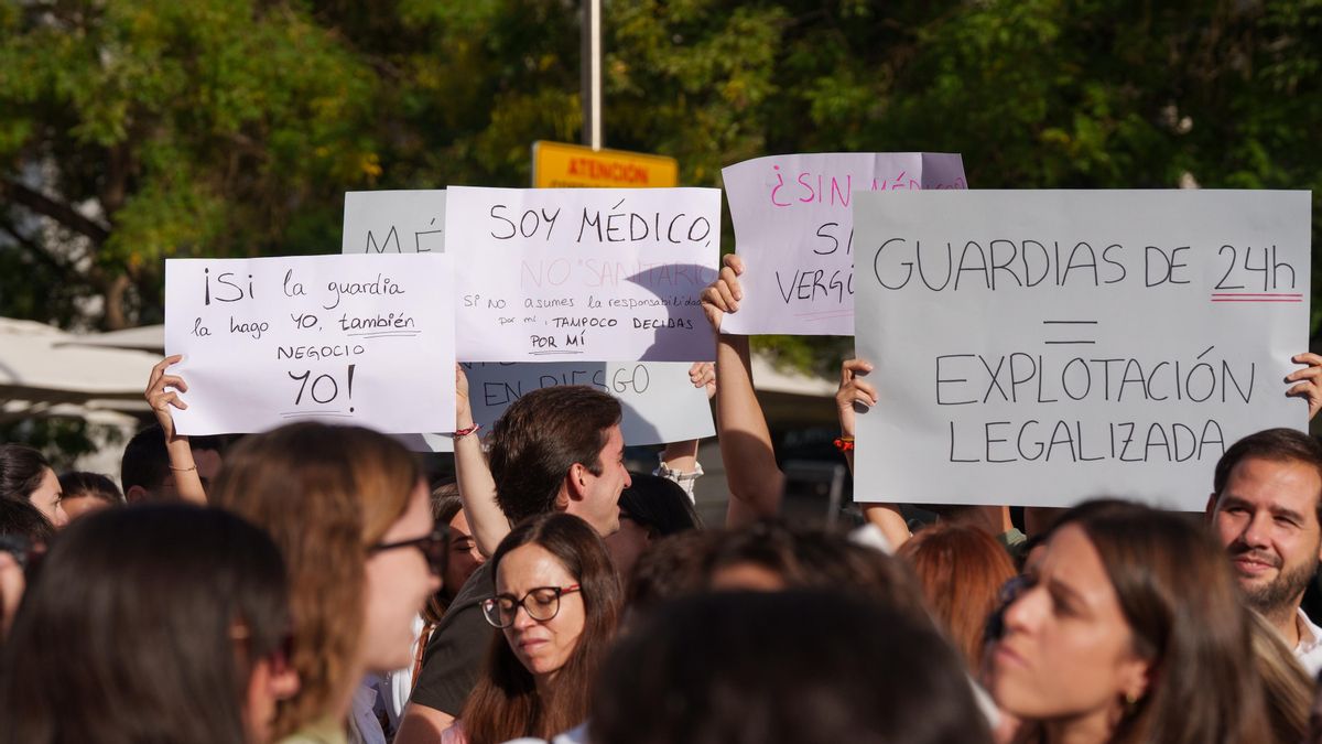Los médicos incrementan la presión sobre Sanidad con cuatro días de huelga en diciembre contra el Estatuto Marco