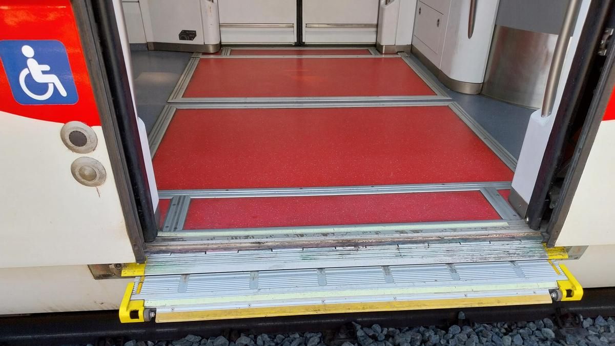 La coordinadora vasca de discapacitados pide medidas urgentes para garantizar la plena accesibilidad en Cercanías