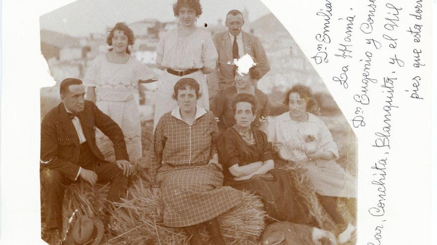 Un tesoro cultural perdido sobrevive en los viejos álbumes de fotos familiares de Aragón