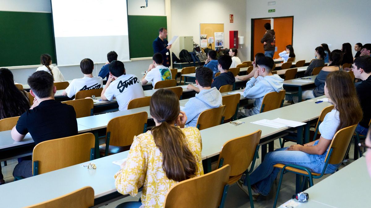 Deniegan repetir el examen de Biología de la PAU en Cantabria que reclamaba una alumna por un error en un enunciado