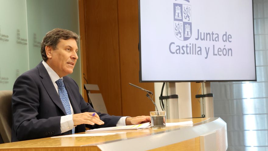 El portavoz de la Junta de Castilla y León, sobre cazar lobos: "Hay que proteger a otra especie en peligro, el humano rural"