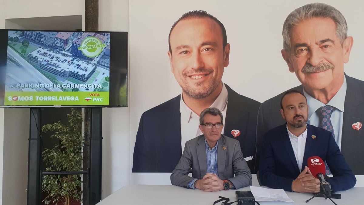 El alcalde de Torrelavega y candidato a la reelección, Javier López Estrada, y su número dos, Pedro Pérez Noriega