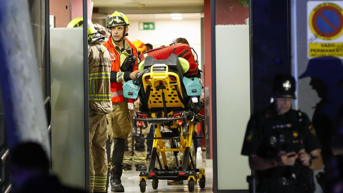 Un anciano muerto y otros 19 heridos por un incendio en una residencia de mayores de Zaragoza