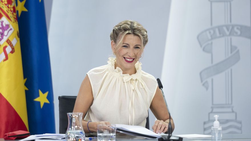 Yolanda Díaz pide a la patronal que asuma su "responsabilidad" ante la inflación, recorte beneficios y suba los sueldos