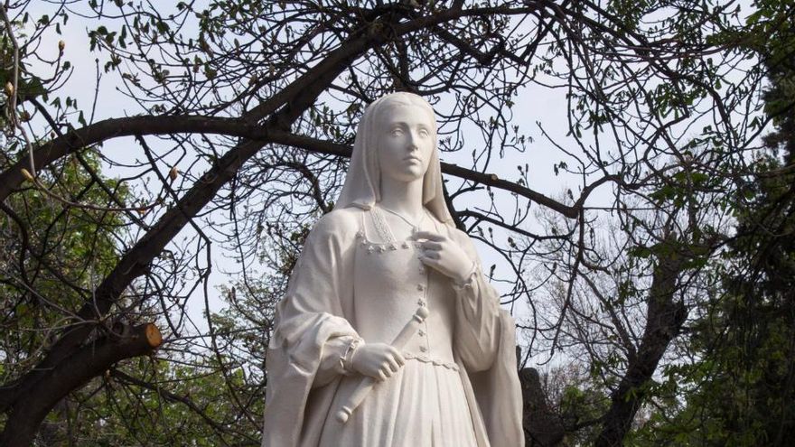 Las estatuas y placas de Madrid son para los hombres: otro 8-M con mujeres en las calles y calles sin mujeres