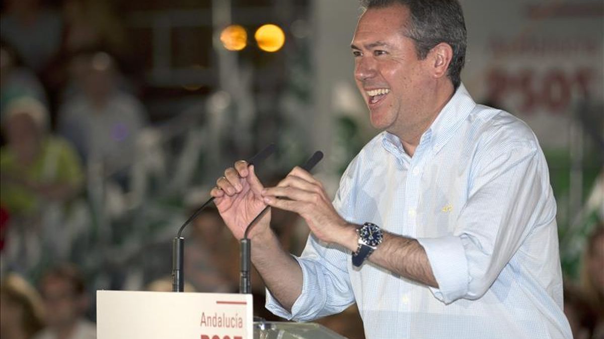 Espadas (PSOE) será alcalde de Sevilla con el apoyo de IU y Participa