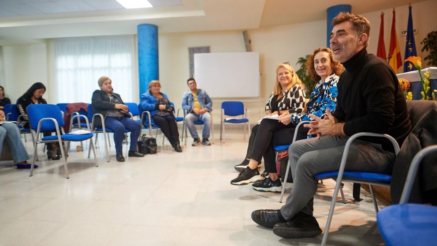 El consejero Eduardo Santos, en el Foro de Personas Migrantes