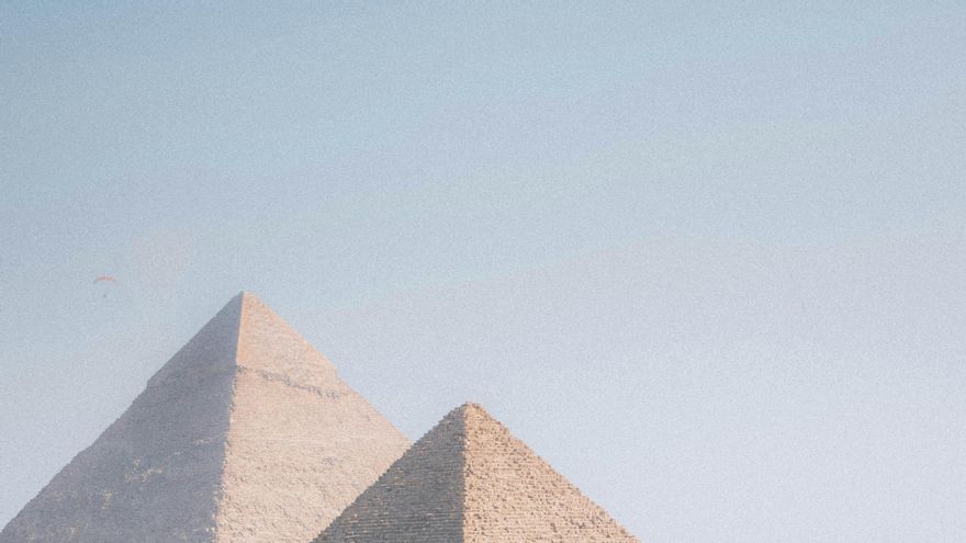 La nueva polémica teoría que pone en entredicho la autoría de las pirámides y ha provocado la ira de los egiptólogos
