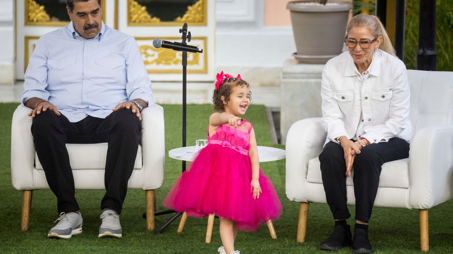 Maduro denuncia que familias venezolanas sufren "la agresión" de Estados Unidos