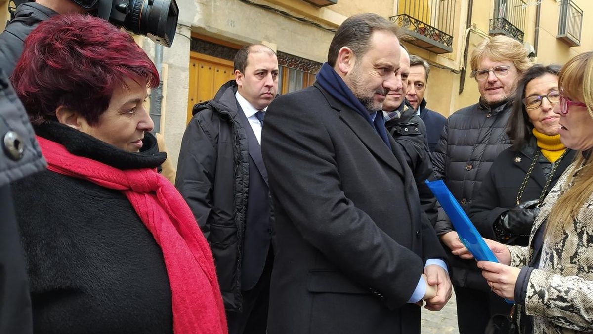 Ábalos no cree que haya "ningún problema" con Podemos por las 4 vicepresidencias y rechaza críticas por aumentar gastos