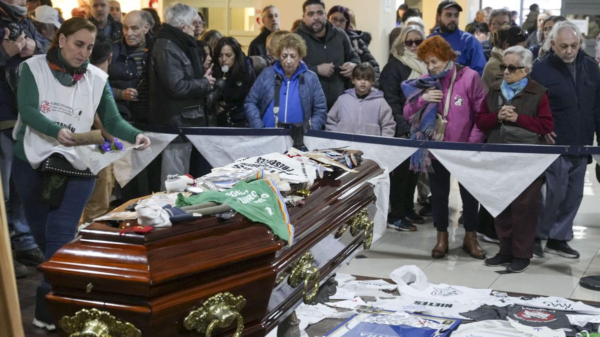 Las Madres, Estela de Carlotto, dirigentes y militantes de derechos humanos despidieron a Taty Almeida