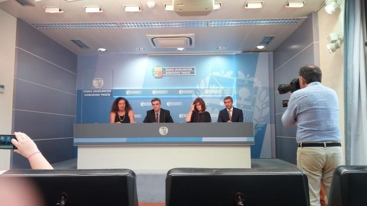 Los gobiernos central y vasco ultiman un acuerdo para implantar este verano un sistema mejorado de acogida a refugiados