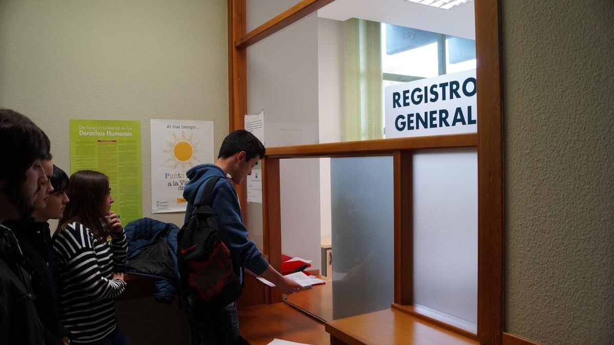 El Colectivo de Estudiantes exige la ampliación de horarios del Interfacultativo y Paraninfo en fin de semana
