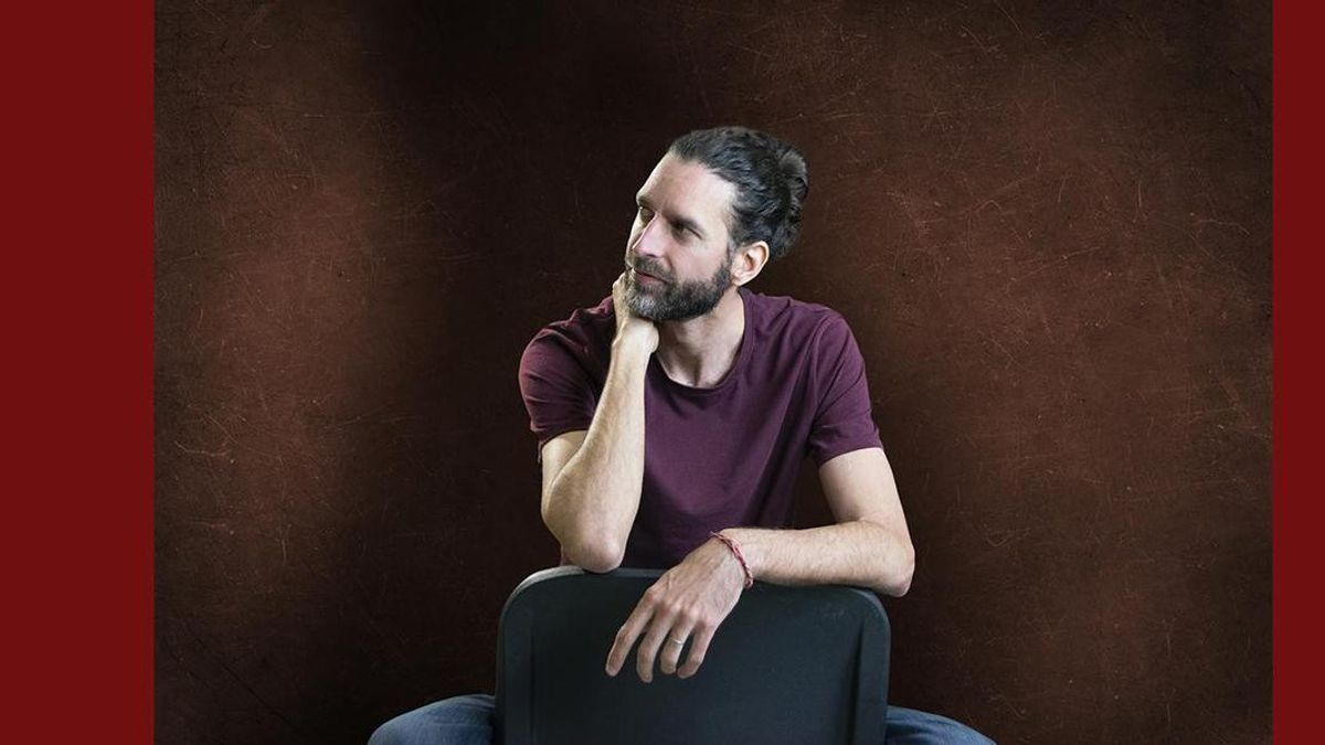 Chico Herrera lanza disco inspirado en la memoria y la poesía social