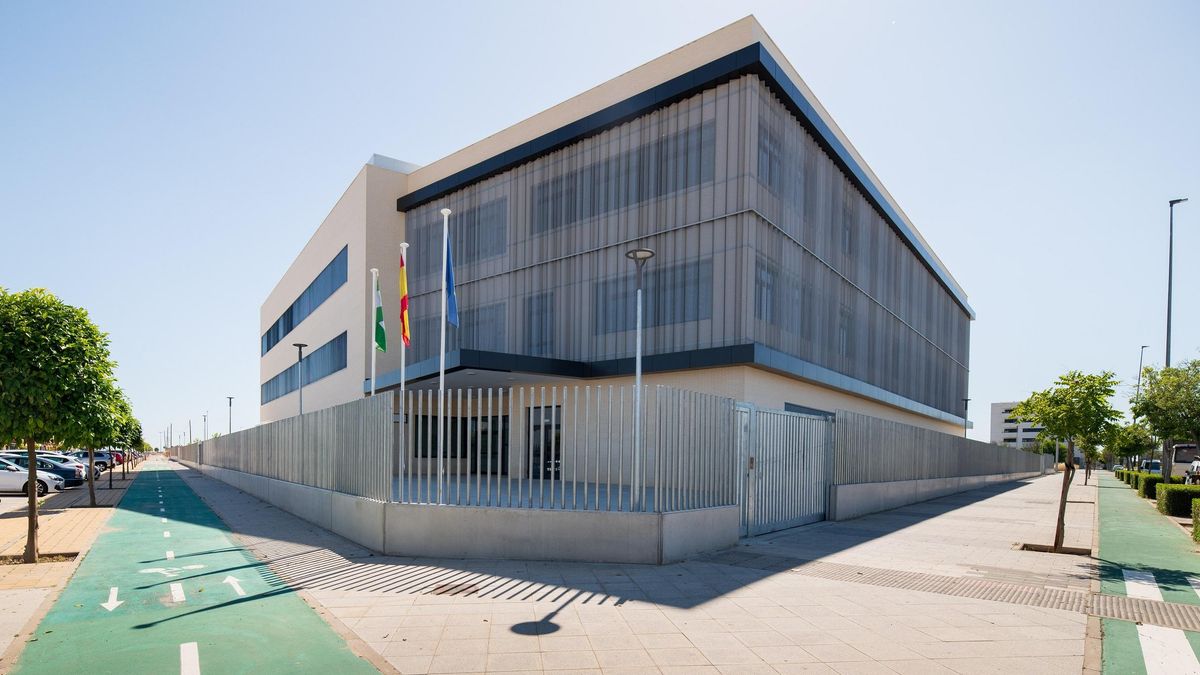 El centro de FP Javier Imbroda celebra un encuentro para impulsar la acreditación oficial de la experiencia laboral en Andalucía