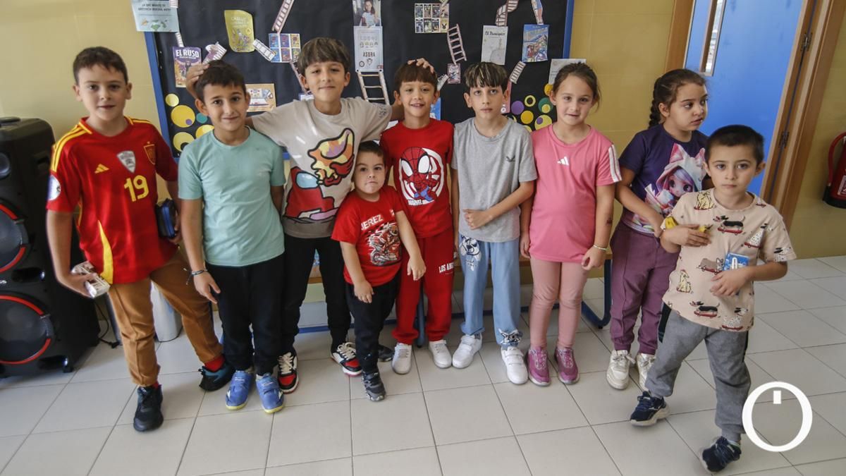 Fotografía de todos los alumnos del CEIP Santa Catalina en Fuente la Lancha