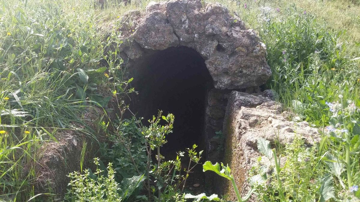 El hallazgo de 2015 recuperó una entrada oculta por la vegetación siglos después de que el padre Zevallos examinara vestigios entre Gerena y Tejada en 1783