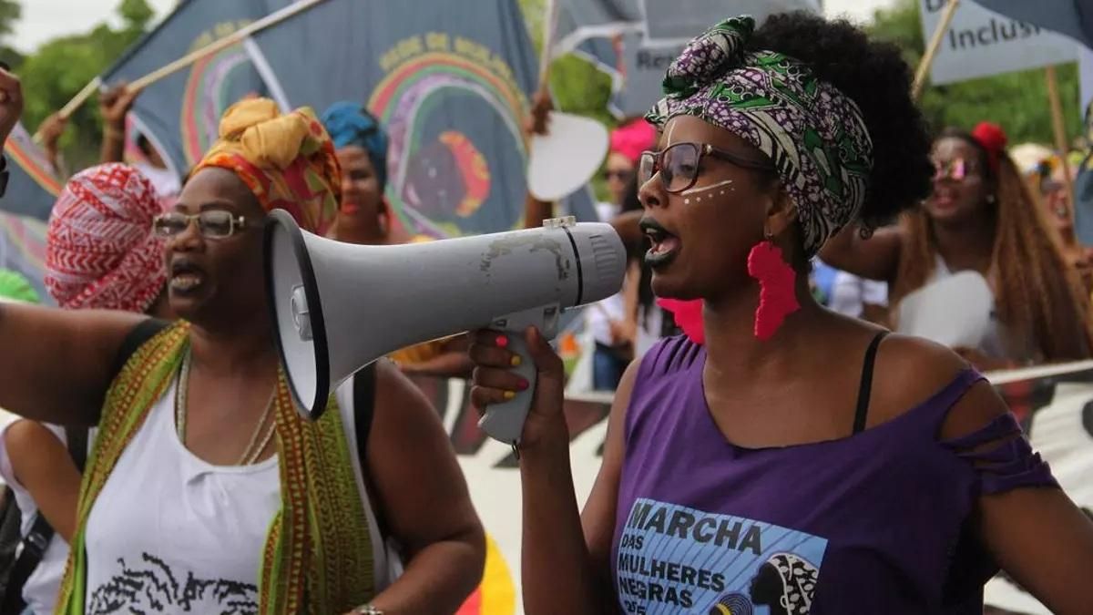 ¿Qué voces? ¿Qué cuerpos? ¿Qué fronteras? Hablemos de misogynoir