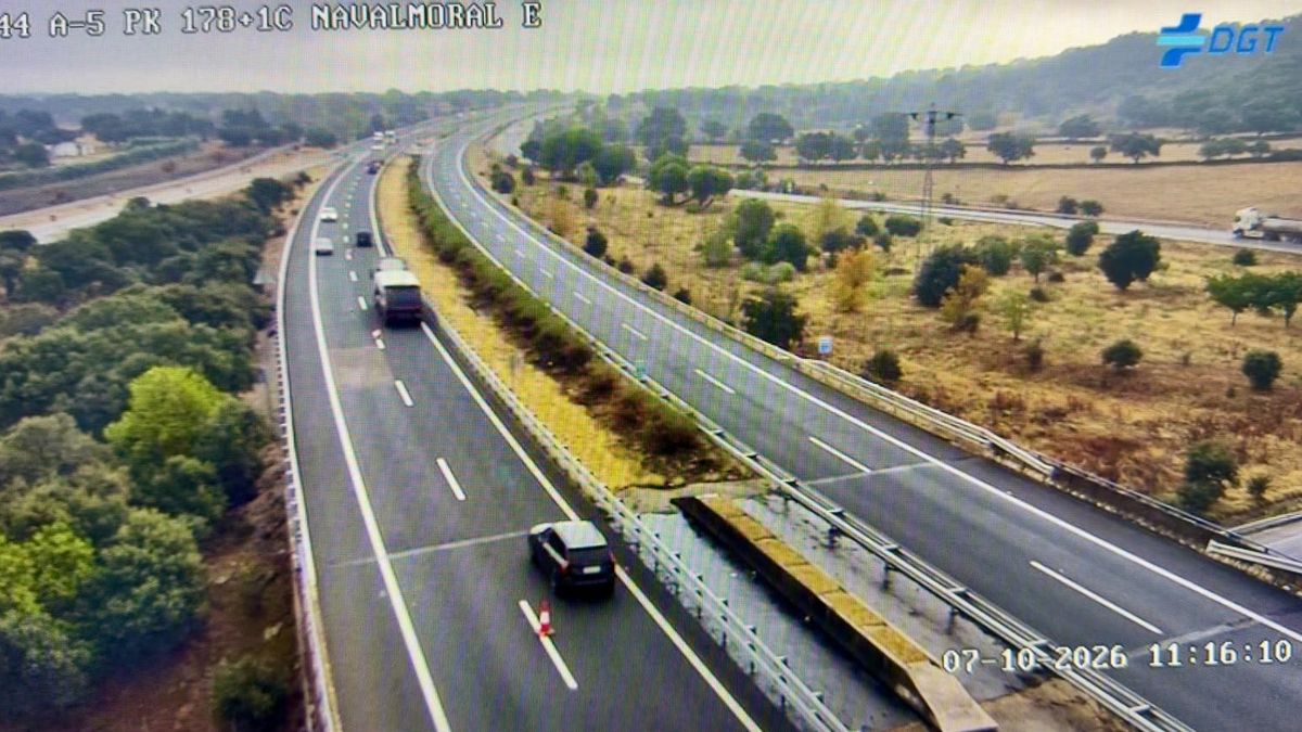 Corte total en la A-5 en sentido Madrid a la altura de Navalmoral de la Mata por la retirada de un vehículo accidentado