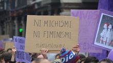 Pancarta en la manifestación de Valladolid durante el 8M.