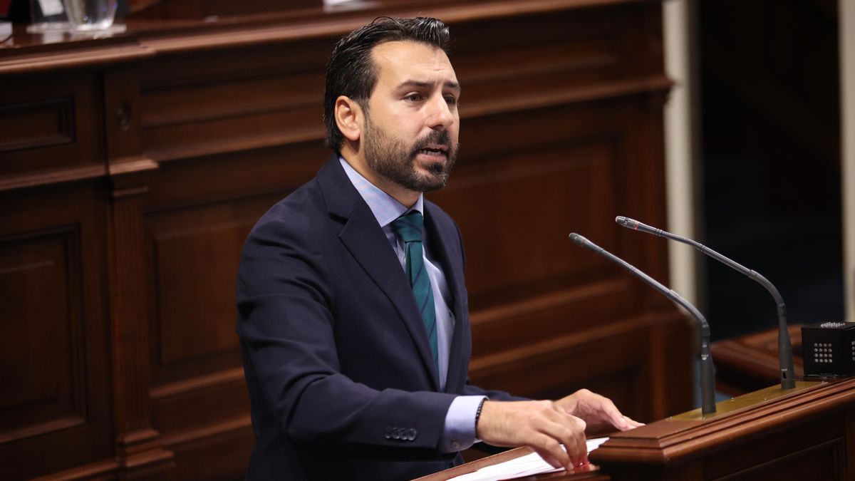 Manuel Hernández, diputado socialista en el Parlamento canario.