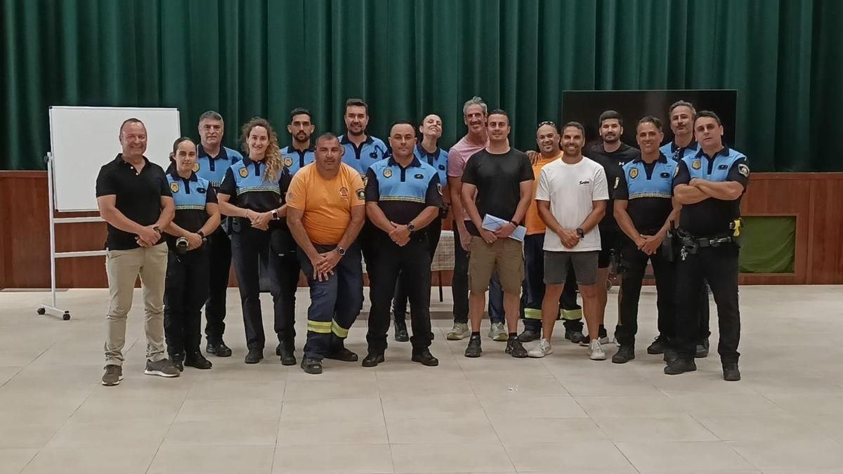 Valsequillo avanza hacia un municipio cardioprotegido: todos los vehículos policiales contarán con desfibrilador y agentes formados