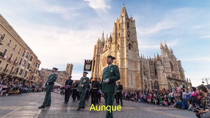 Primera fotografía del montaje del vídeo de la Guardia Civil de la Semana Santa de León.