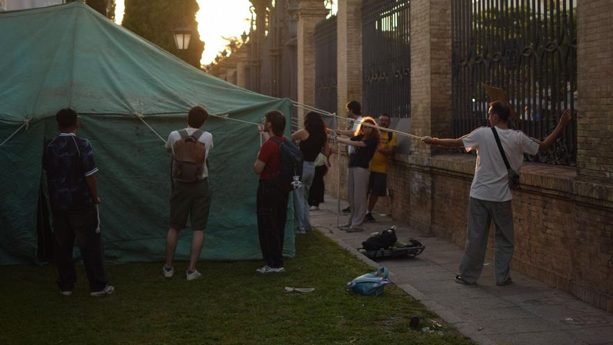 Estudiantes propalestinos acampados en Sevilla critican que la Universidad "trata de restar visibilidad" a la protesta