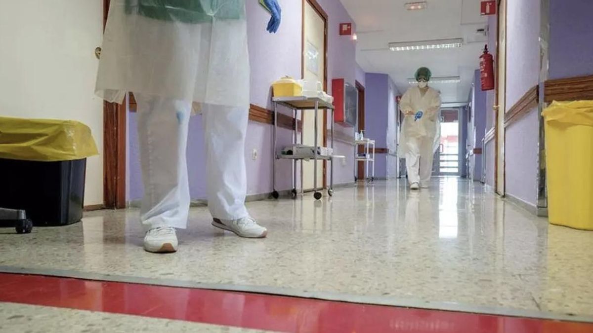Tras el fiasco del último concurso, el Hospital Insular de Gran Canaria aumenta un 37% el presupuesto de limpieza