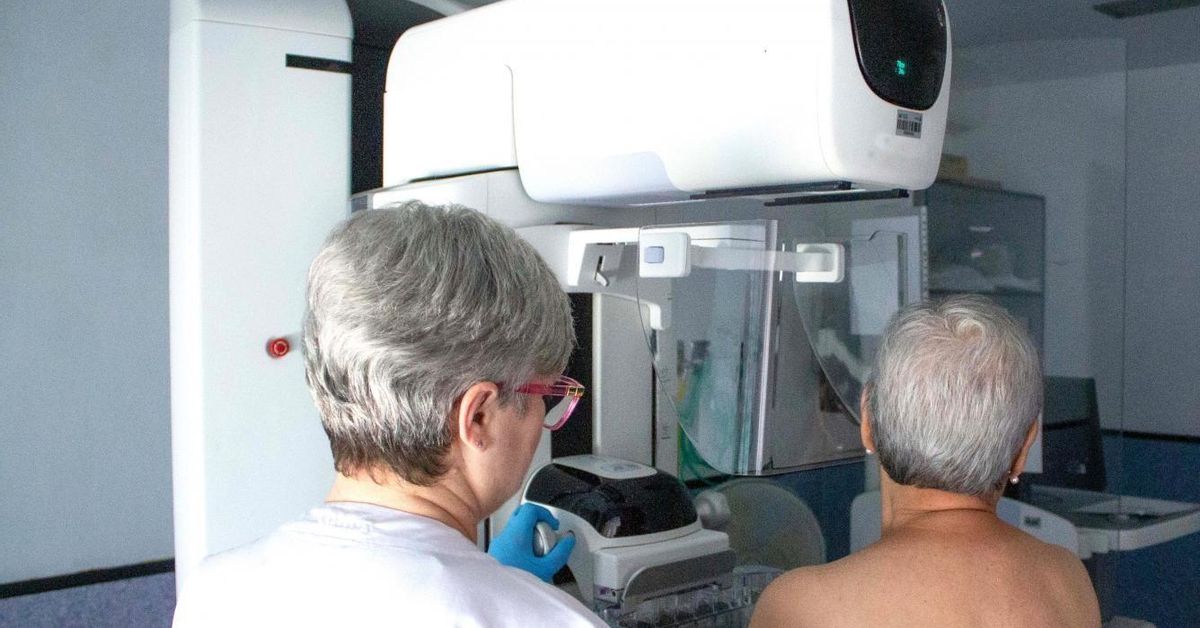 La asociación Amama asegura que hay “varias mujeres muertas” por los retrasos en el cribado del cáncer de mama