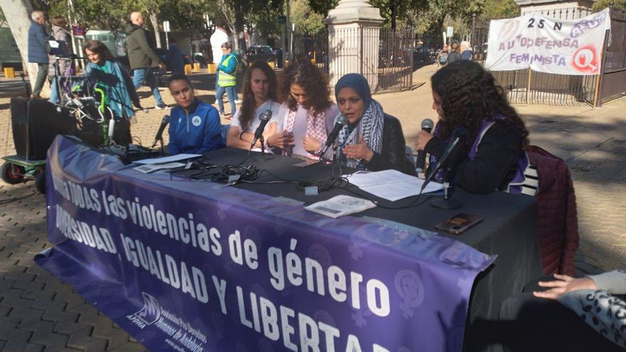 Manifestación en Sevilla con motivo del 25N