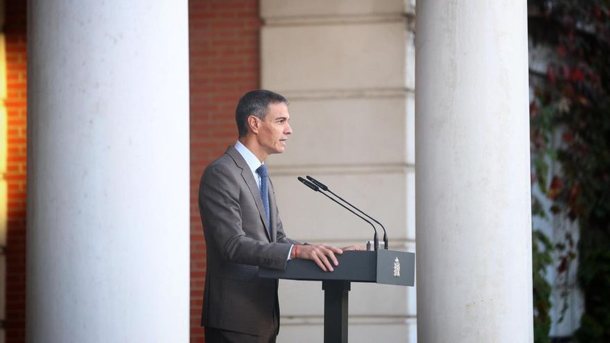 El presidente del Gobierno, Pedro Sánchez, anuncia desde Moncloa el adelanto electoral.