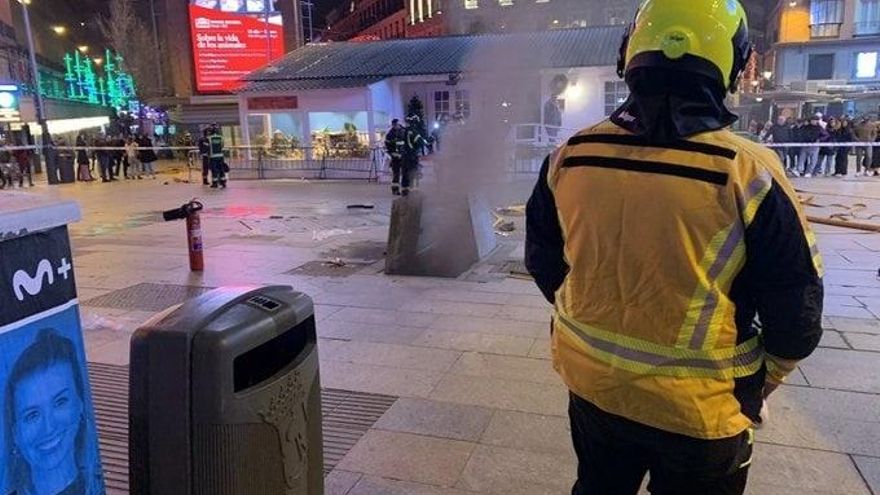 Un incendio en una galería subterránea de la plaza madrileña de Callao provoca un apagón en la zona