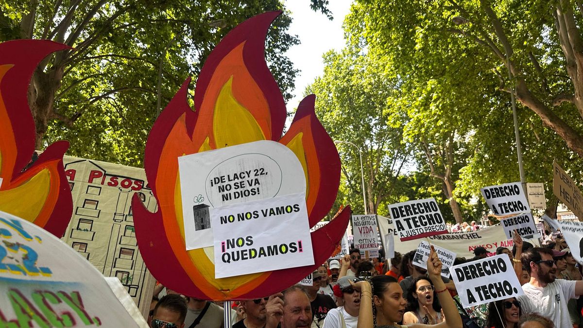 Las familias de la calle General Lacy 22, en contra de abandonar sus hogares ante el nuevo propietario del edificio.