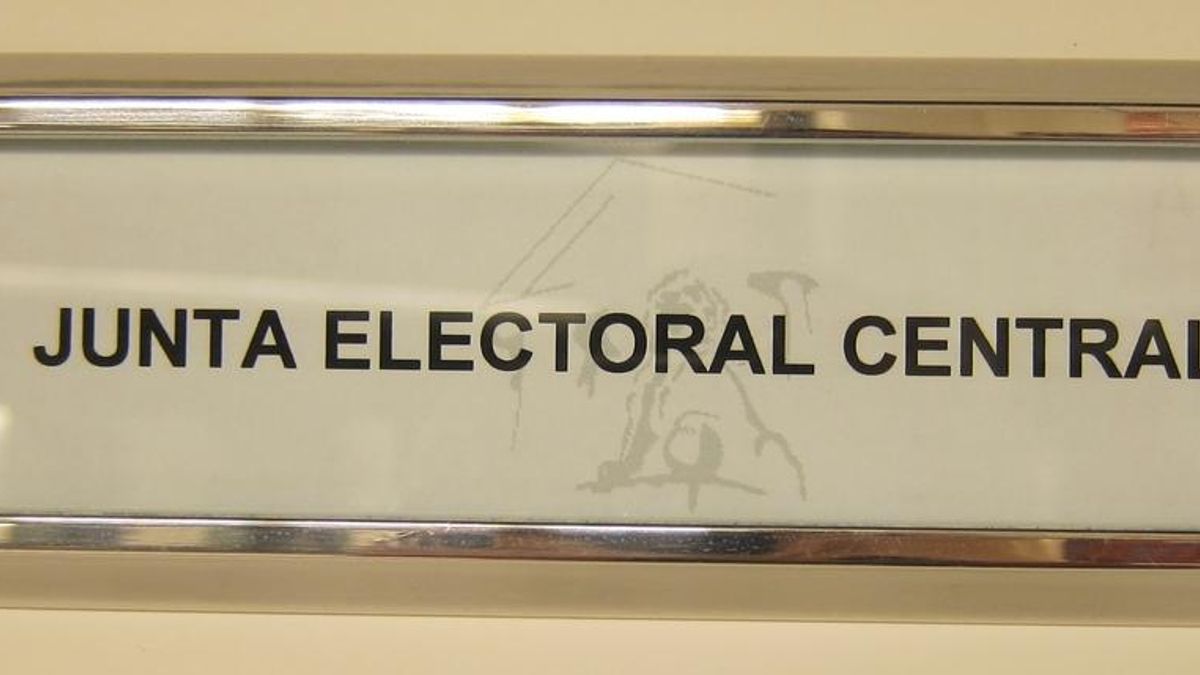 La Junta Electoral proclama 39 candidaturas y sólo fulmina dos listas que estaban incompletas