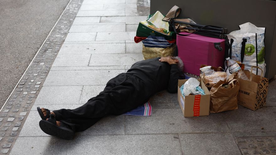 Aumentan las personas sin hogar alojadas en centros hasta 33.758, un 55 % más que en 2022