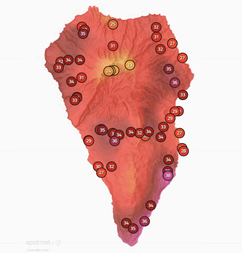 Mapa de Apalmet con la temperatura que se registraba en diversos puntos de La Palma a las 13.20 horas de este jueves, 17 de julio.