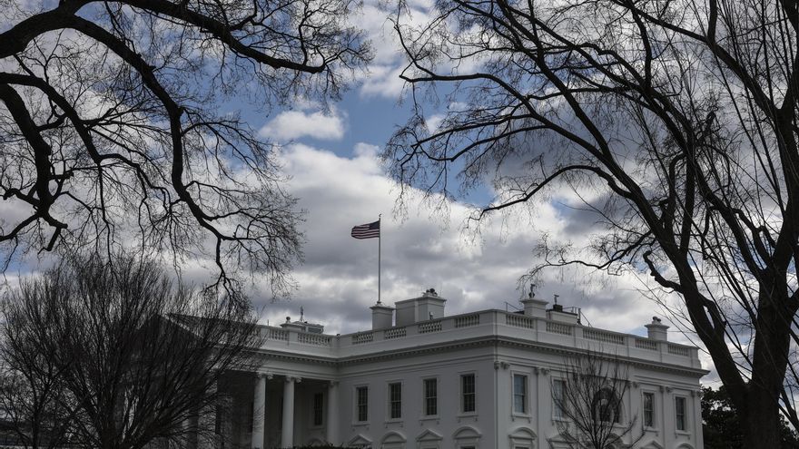 Vista de la fachada de la Casa Blanca en Washington. EFE/EPA/Oliver Contreras/Archivo