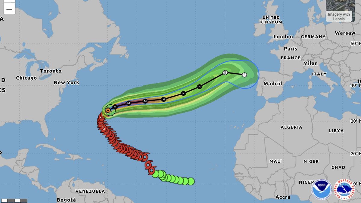 El punto naranja indica la posición actual de Gabrielle, y la franja verde muestra la fuerza del viento en la trayectoria prevista los próximos días.
