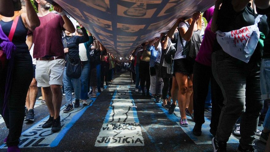 La muerte de los victimarios desafía a los juicios de lesa humanidad y abre un debate sobre la reparación