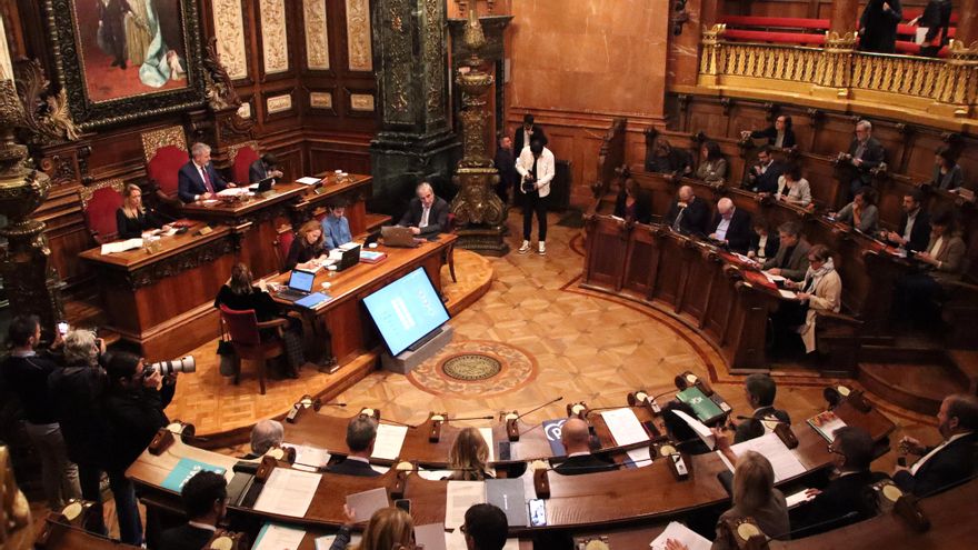 Barcelona aprueba interrumpir relaciones con el gobierno de Israel con los votos de PSC, comuns y ERC