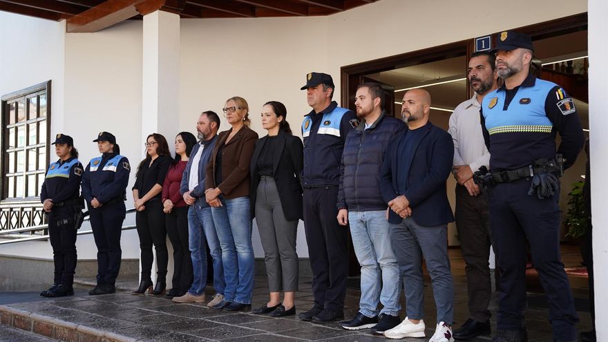 El Ayuntamiento de Arona decreta dos días de luto por el asesinato de un niño a manos de su padre