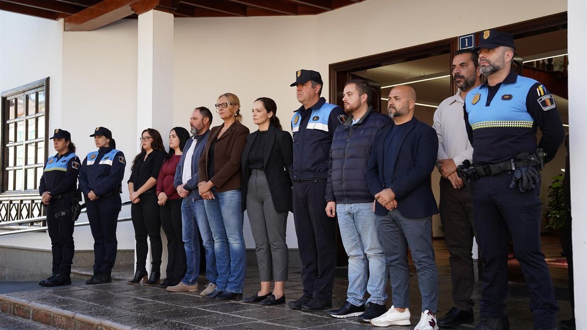 El Ayuntamiento de Arona decreta dos días de luto por el asesinato de un niño a manos de su padre