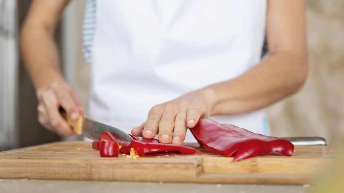 Cortando pimiento